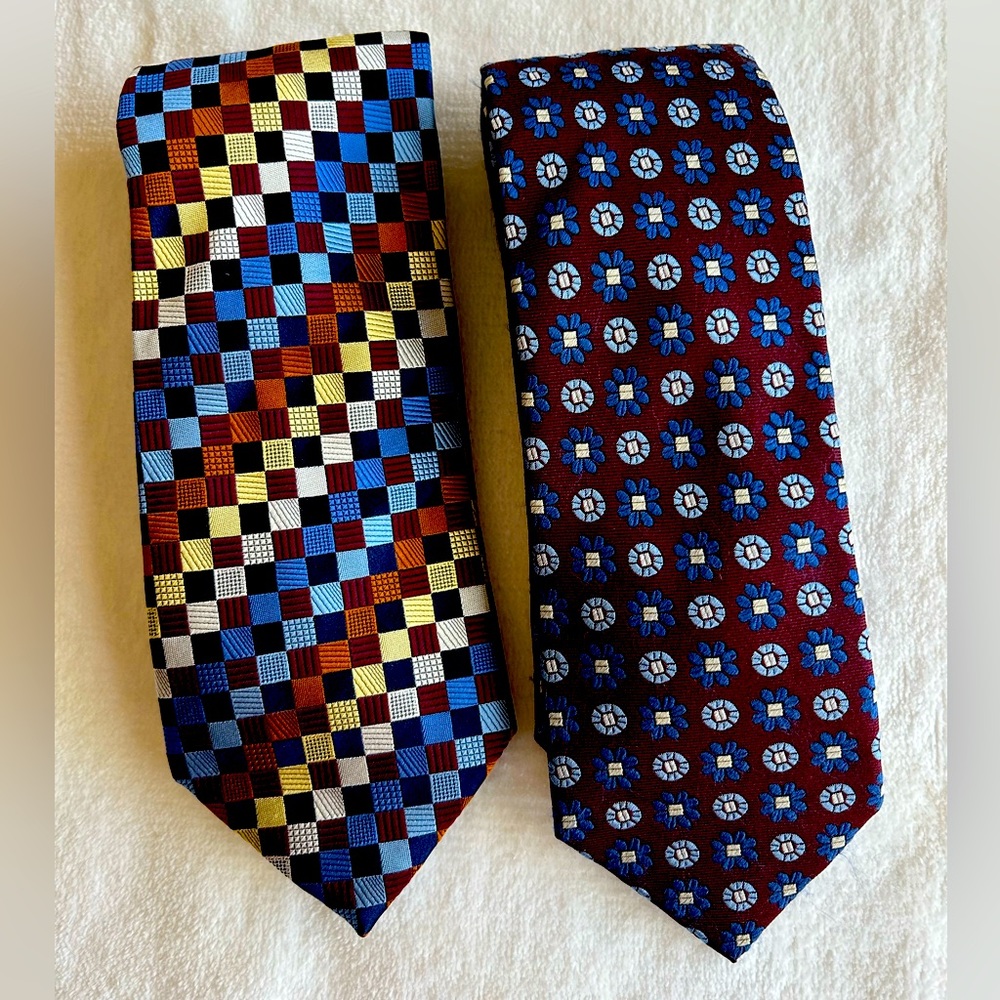 Pair of Men's Multicolor Patterned Ties